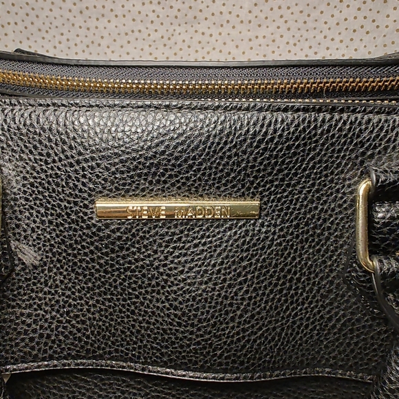 Stylish Steve Madden Black Satchel Handbag Purse. - Picture 2 of 16